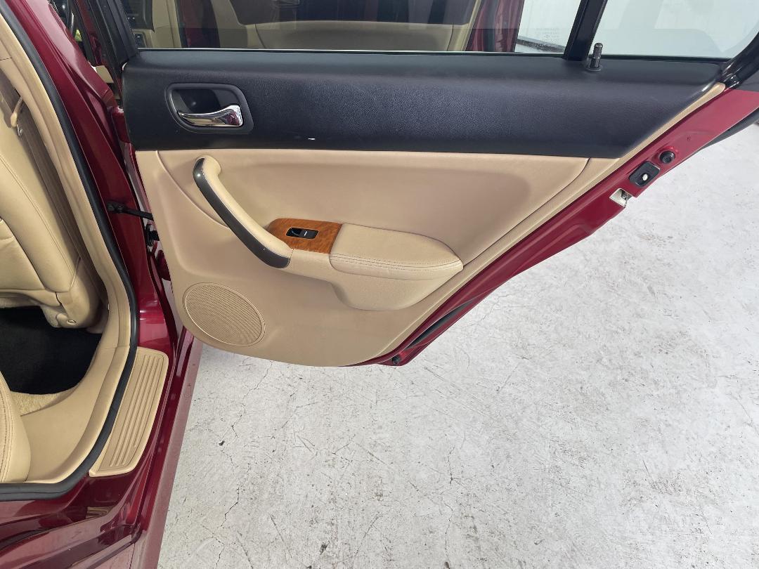 Photo '19' of Honda Accord