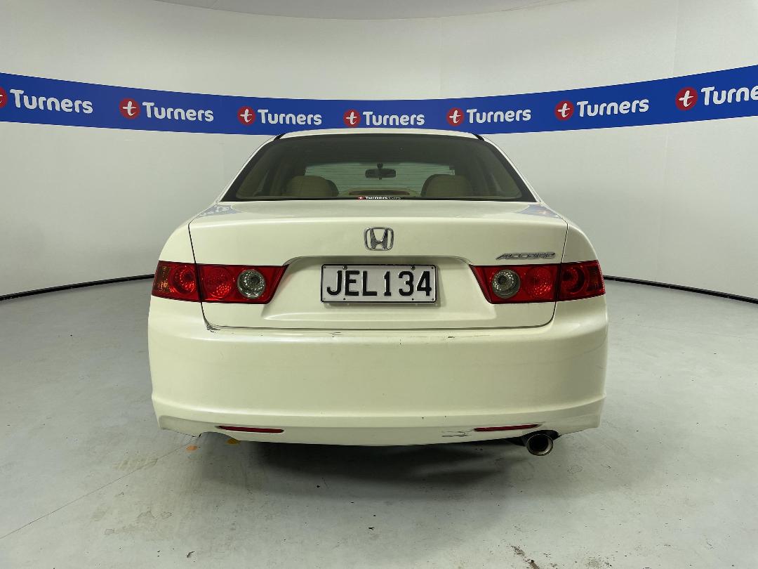 Photo '6' of Honda Accord