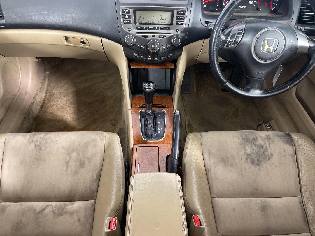 Photo '18' of Honda Accord