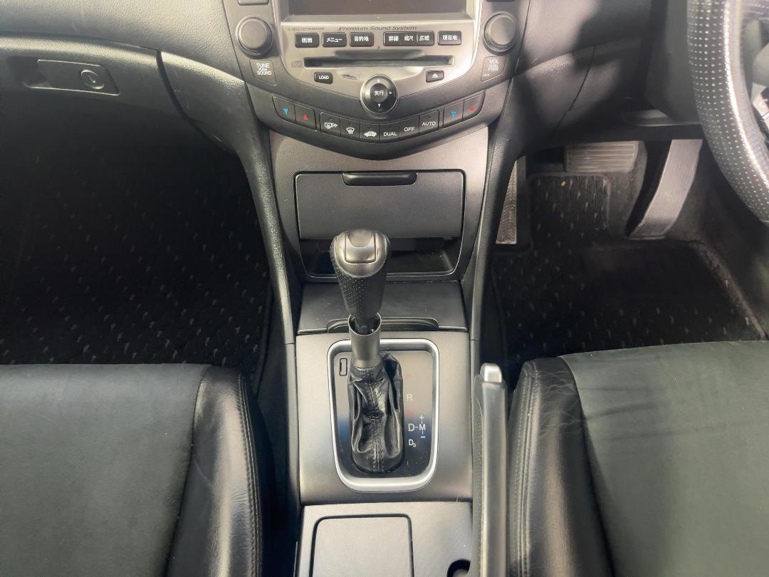 Photo '18' of Honda Accord