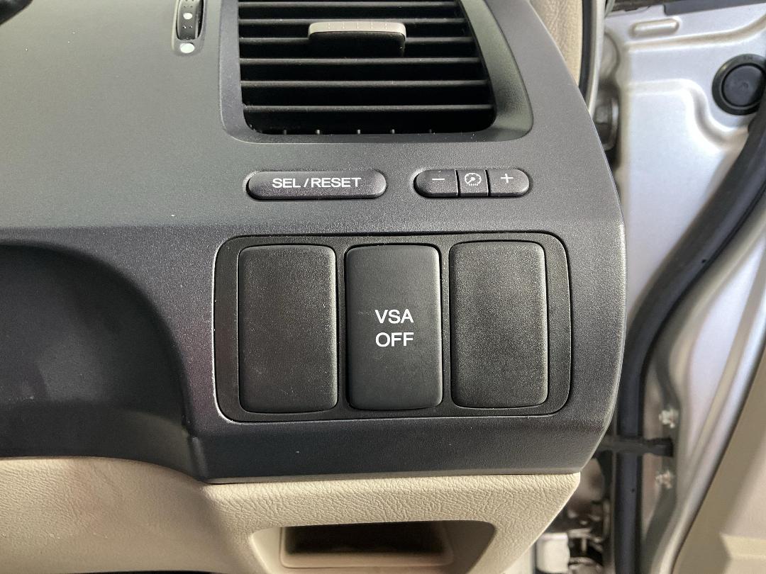 Photo '28' of Honda Civic