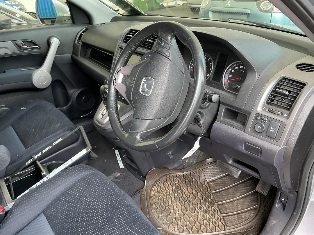 Photo '7' of Honda CRV Photo '7' of Honda CRV