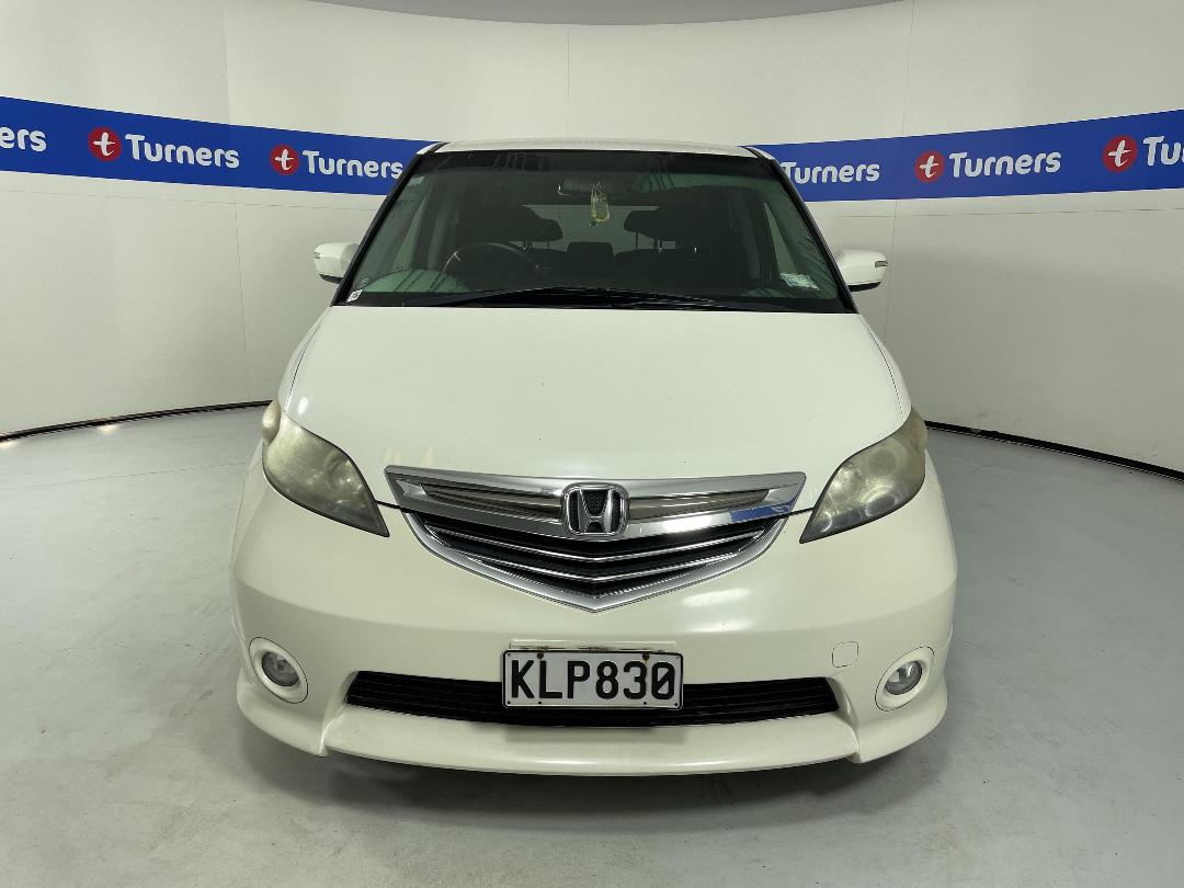 Photo '2' of Honda Elysion Photo '2' of Honda Elysion