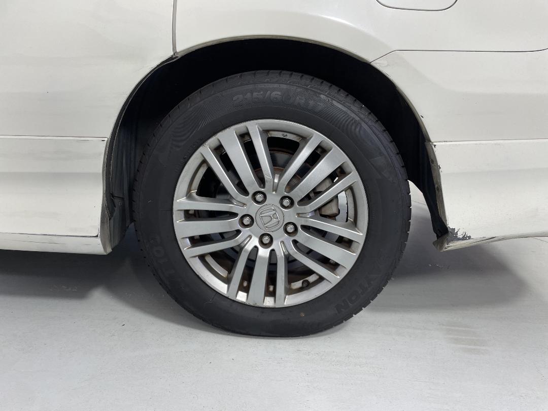 Photo '11' of Honda Elysion Photo '11' of Honda Elysion