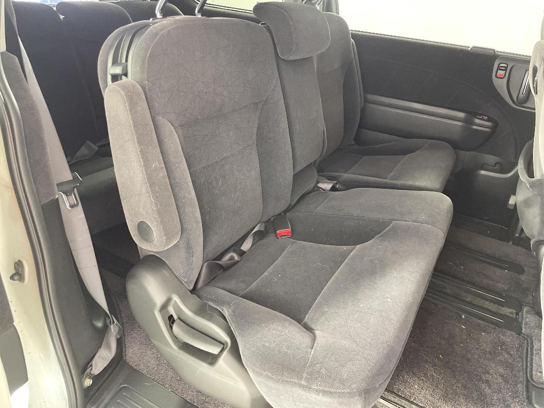 Photo '20' of Honda Elysion Photo '20' of Honda Elysion