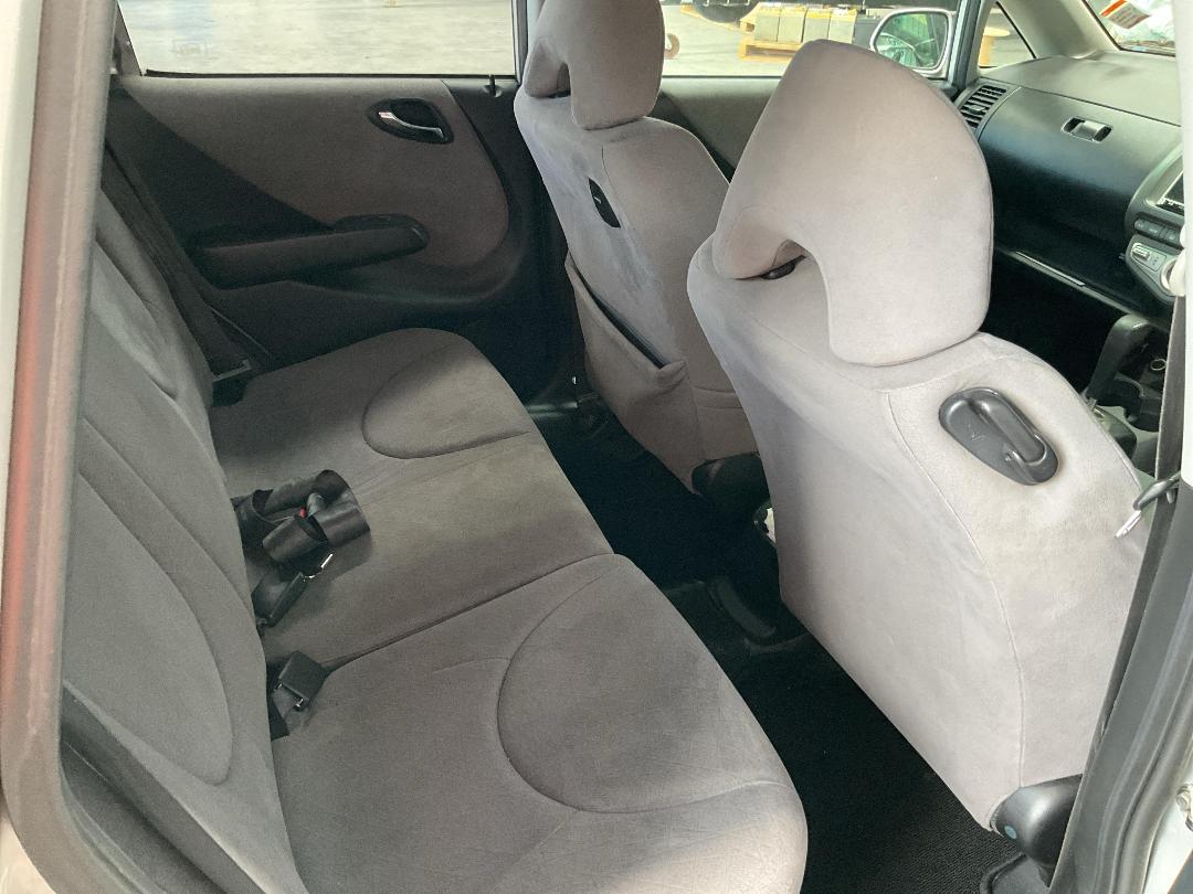 Photo '21' of Honda FIT Photo '21' of Honda FIT