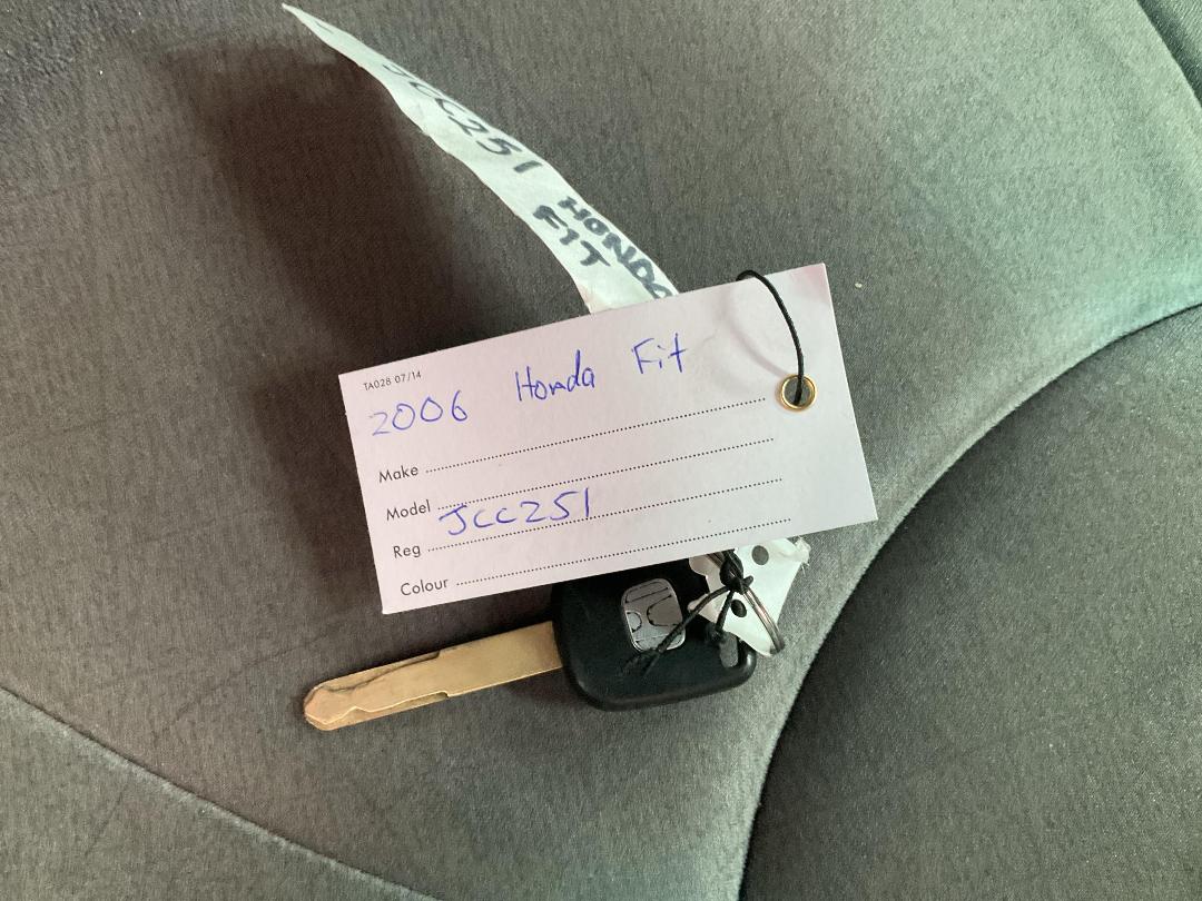 Photo '26' of Honda FIT Photo '26' of Honda FIT