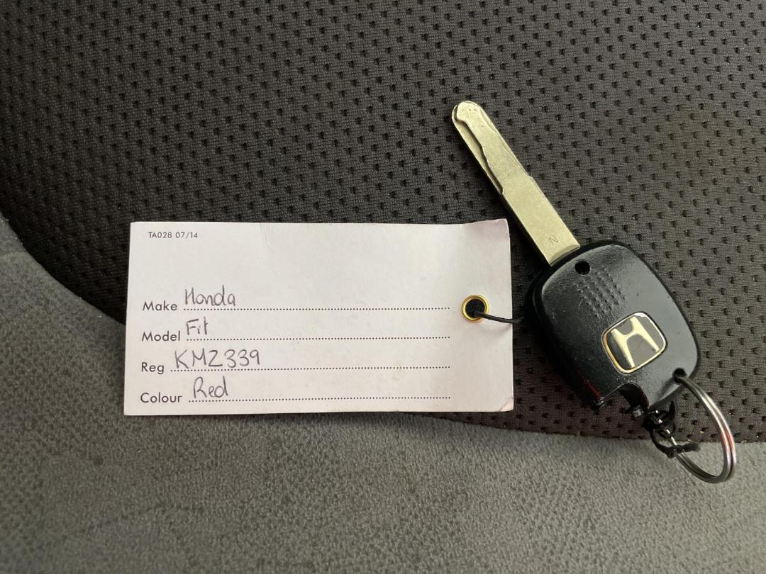 Photo '20' of Honda FIT