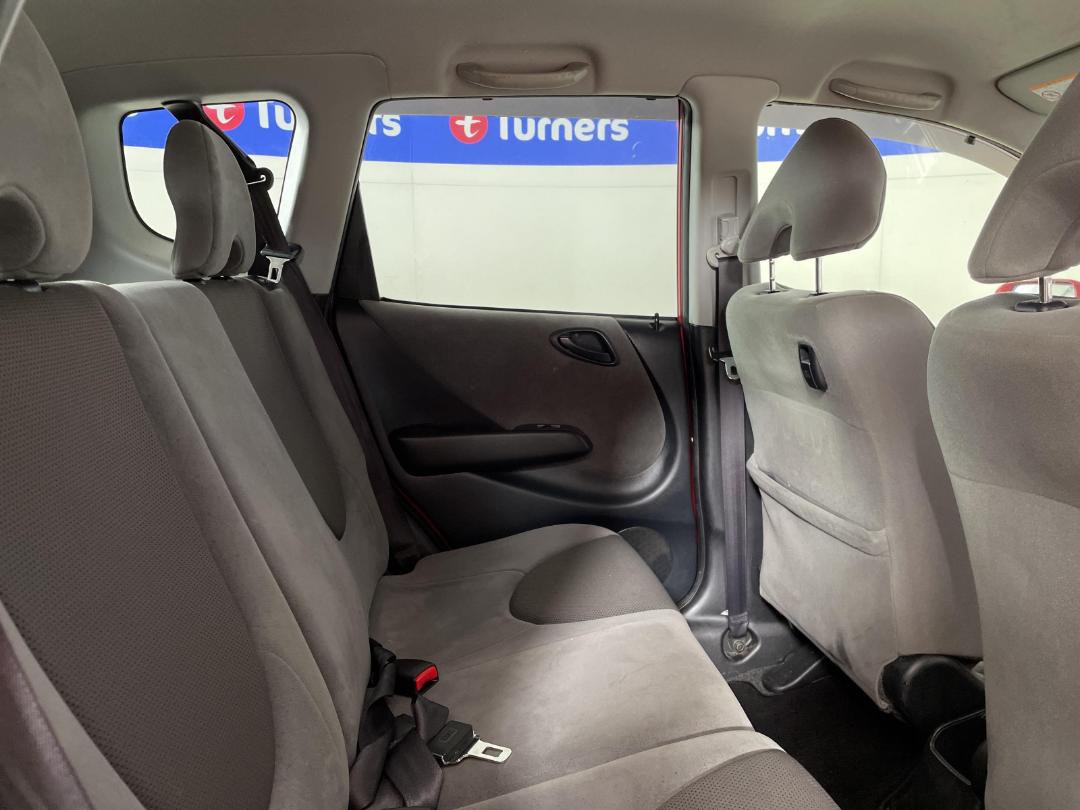 Photo '18' of Honda FIT