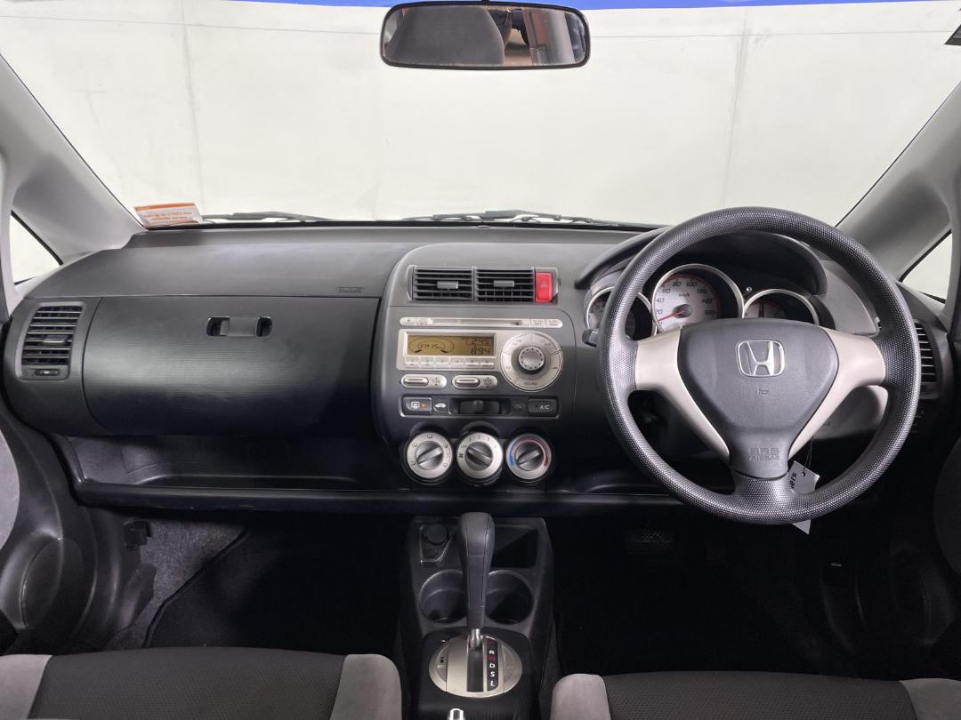 Photo '15' of Honda FIT