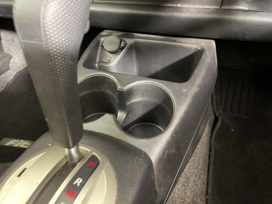 Photo '21' of Honda FIT