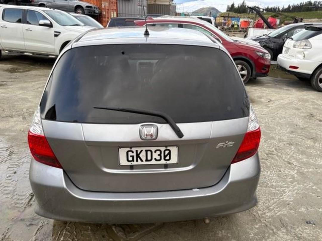 Photo '5' of Honda FIT Photo '5' of Honda FIT