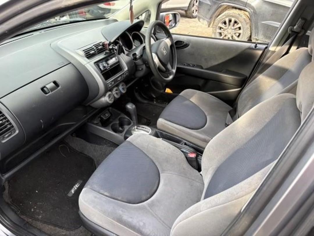 Photo '9' of Honda FIT Photo '9' of Honda FIT