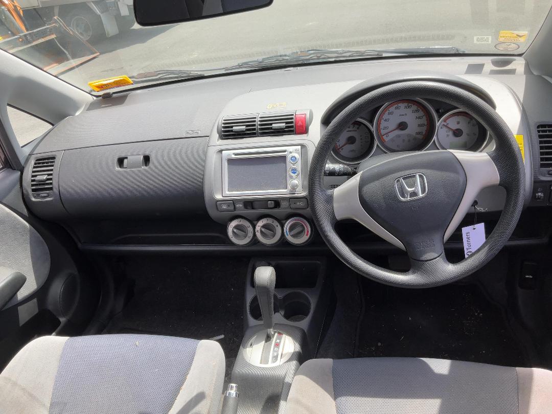 Photo '25' of Honda FIT Photo '25' of Honda FIT