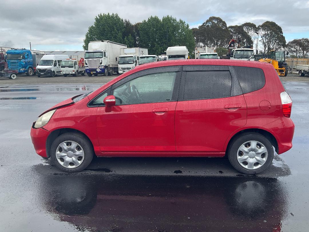 Photo '6' of Honda FIT Photo '6' of Honda FIT