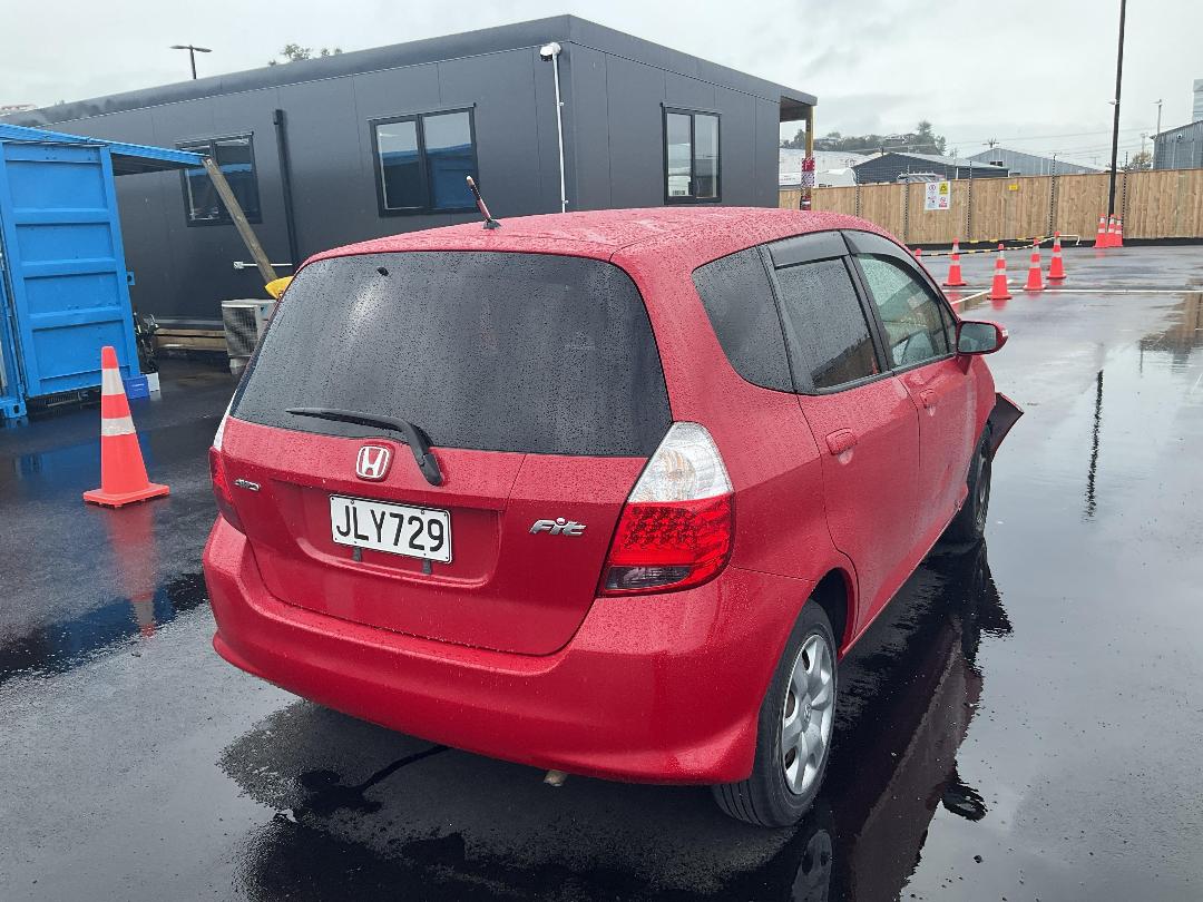 Photo '3' of Honda FIT Photo '3' of Honda FIT