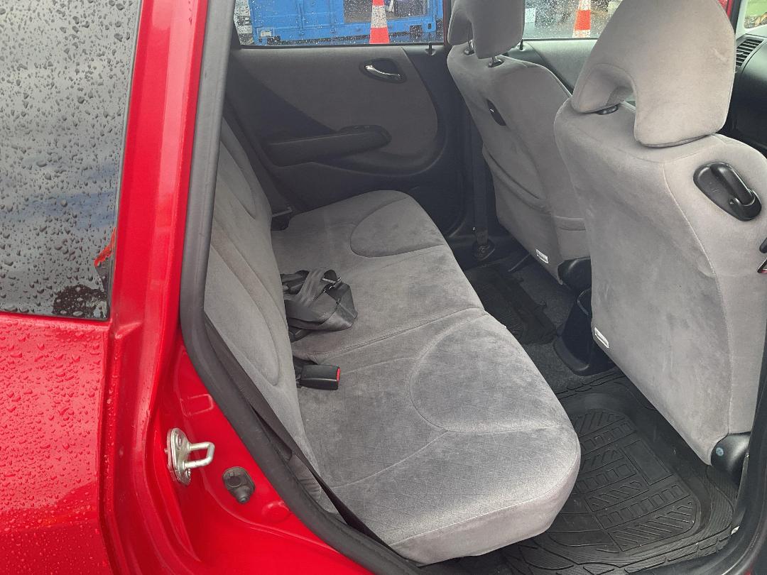 Photo '12' of Honda FIT Photo '12' of Honda FIT