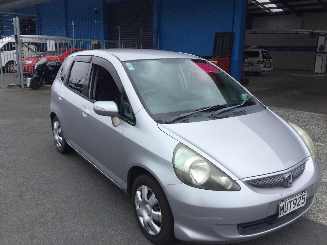 Photo '2' of Honda FIT Photo '2' of Honda FIT