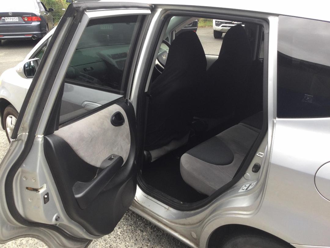 Photo '9' of Honda FIT Photo '9' of Honda FIT