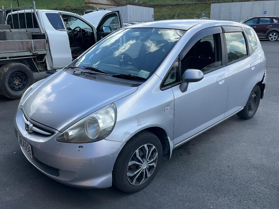 Photo '2' of Honda FIT Photo '2' of Honda FIT