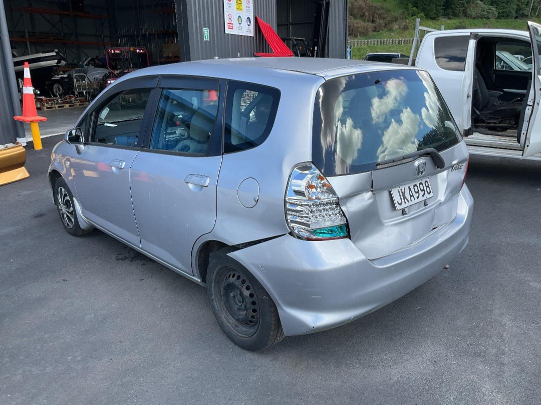 Photo '3' of Honda FIT Photo '3' of Honda FIT