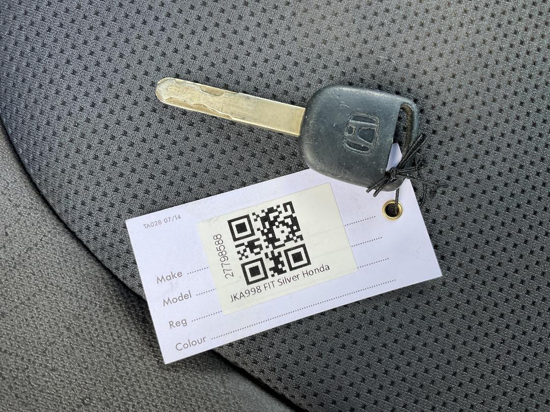 Photo '24' of Honda FIT Photo '24' of Honda FIT