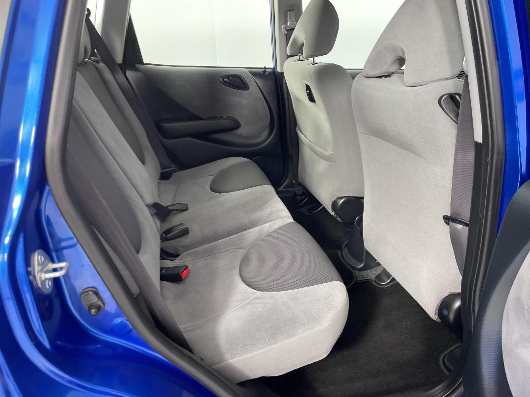 Photo '20' of Honda FIT Photo '20' of Honda FIT