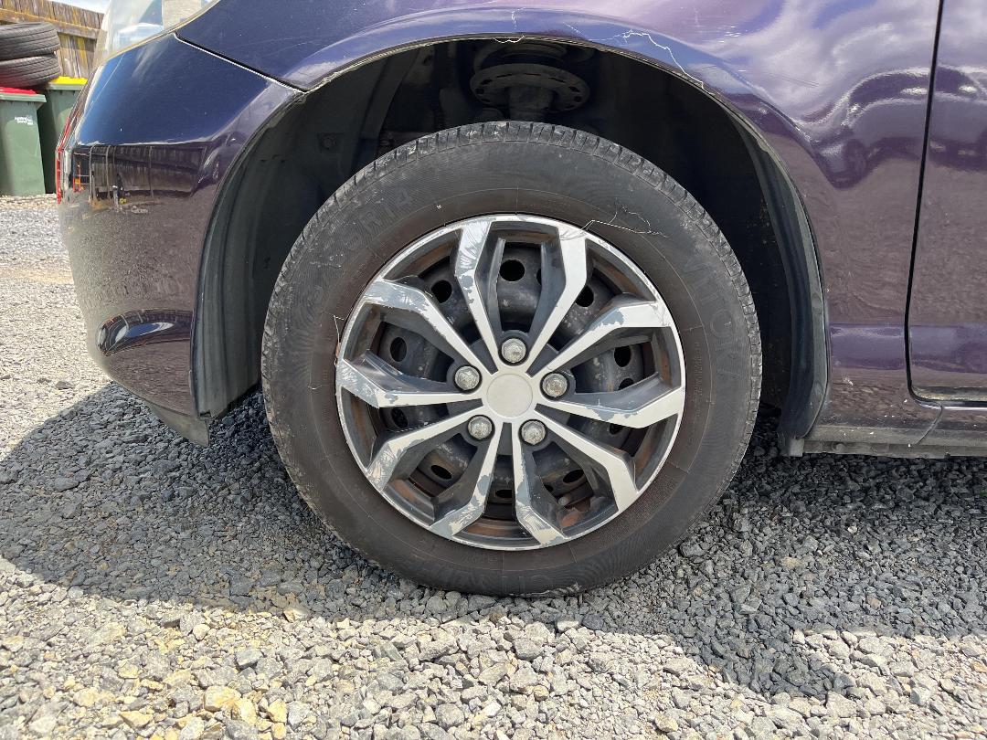 Photo '8' of Honda FIT