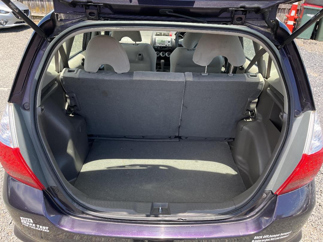 Photo '12' of Honda FIT