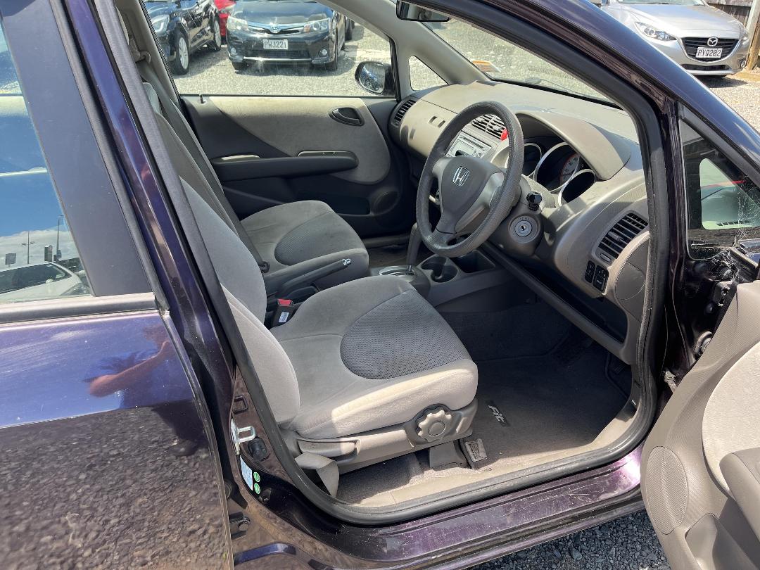 Photo '14' of Honda FIT