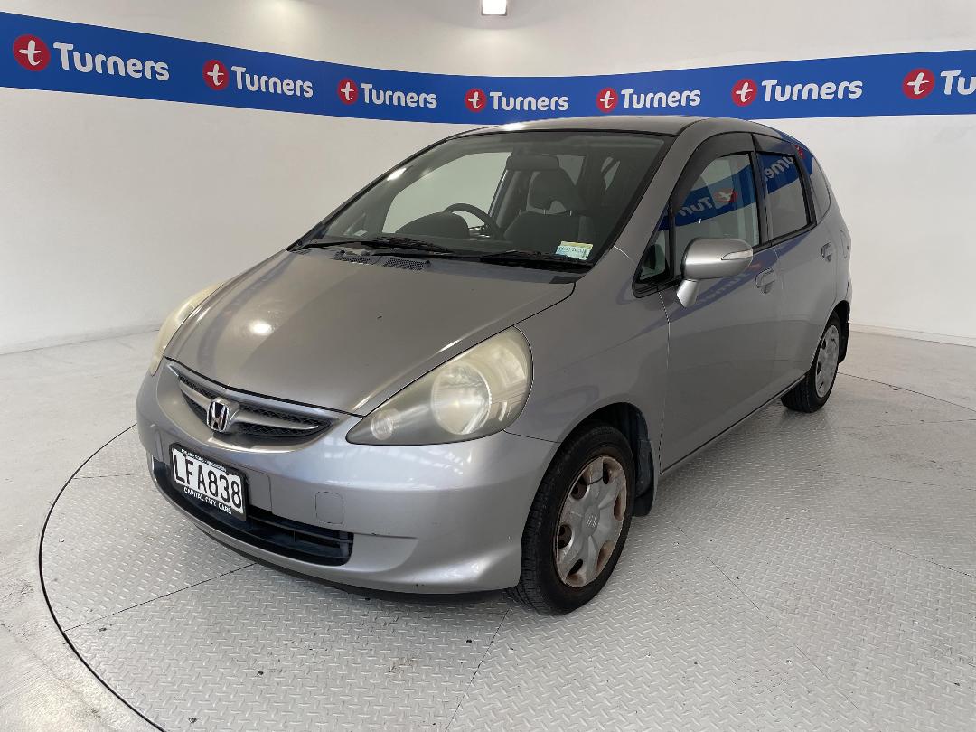 Photo '4' of Honda FIT