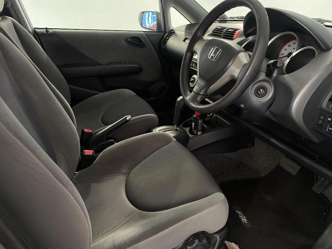 Photo '14' of Honda FIT