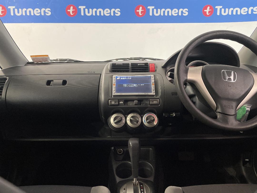 Photo '20' of Honda FIT