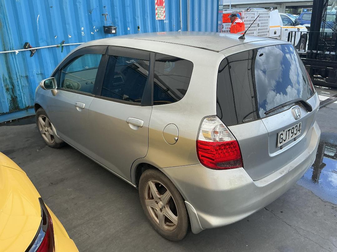 Photo '11' of Honda FIT