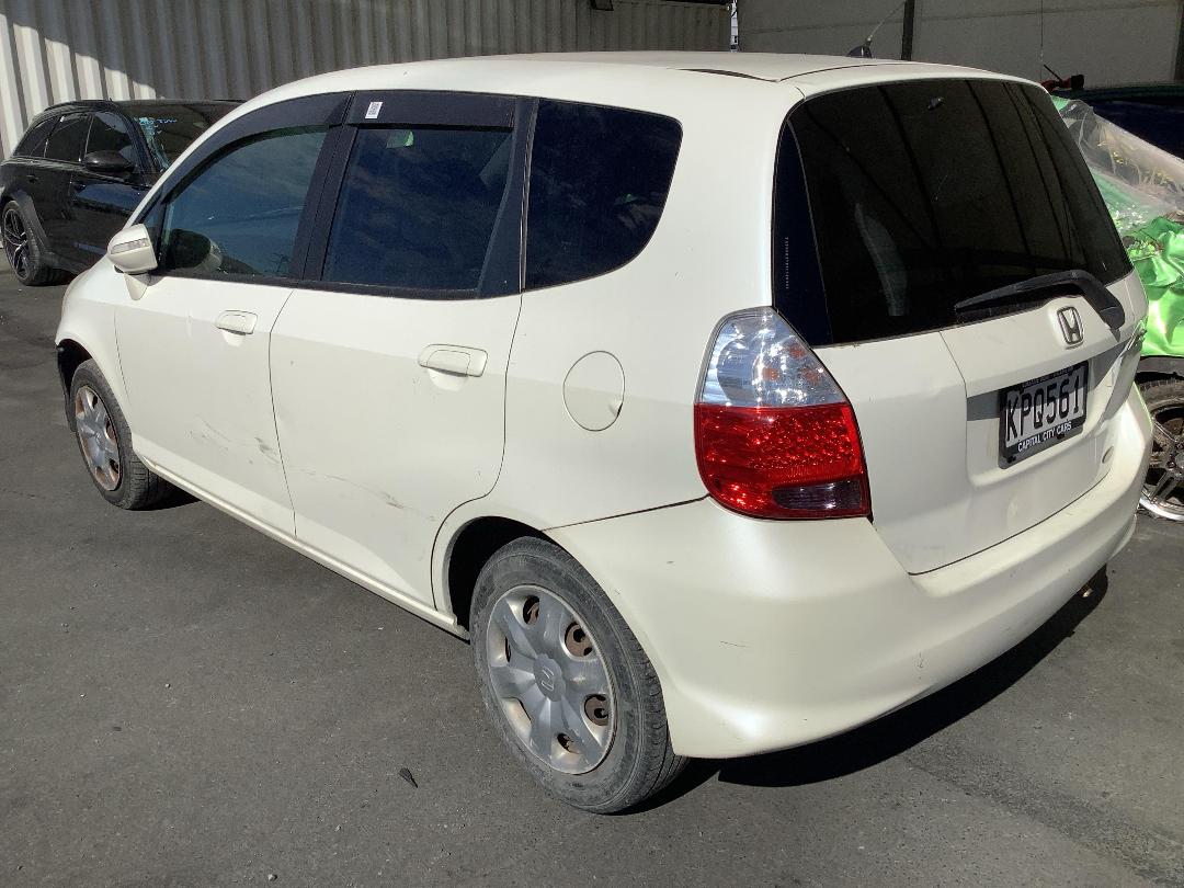 Photo '6' of Honda FIT