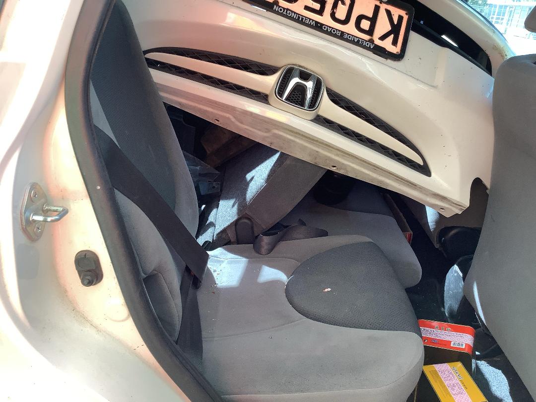 Photo '8' of Honda FIT