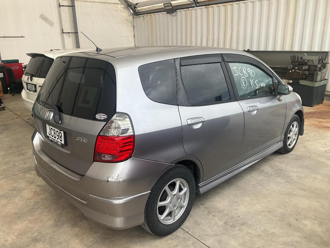 Photo '5' of Honda FIT