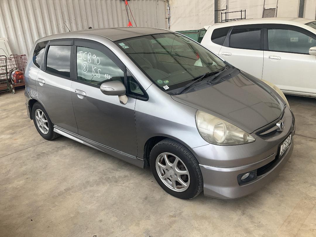Photo '6' of Honda FIT