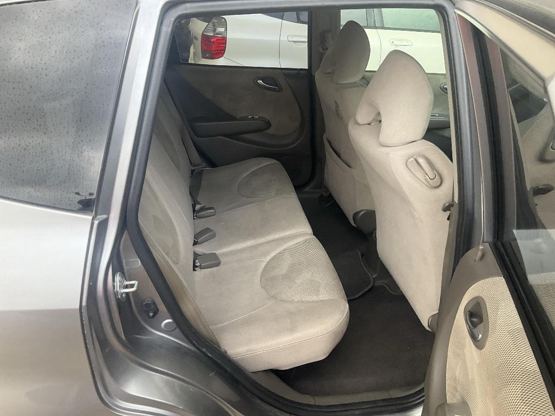 Photo '11' of Honda FIT