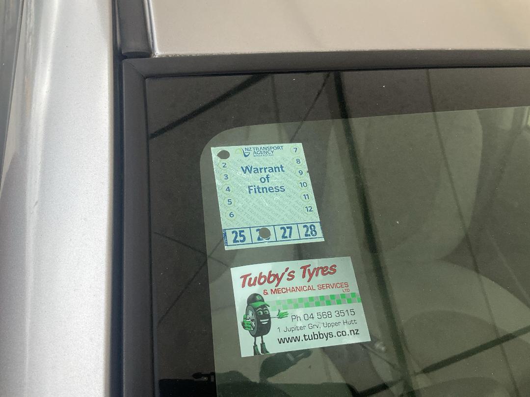 Photo '13' of Honda FIT