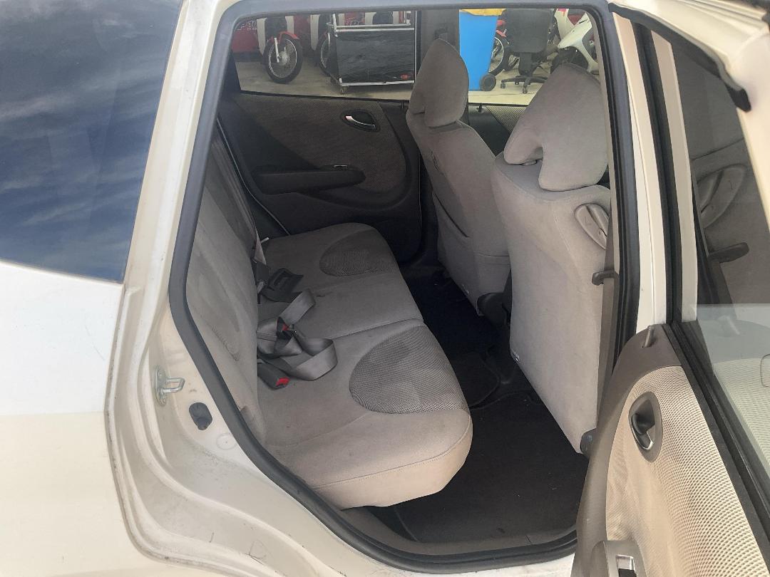 Photo '10' of Honda FIT Photo '10' of Honda FIT