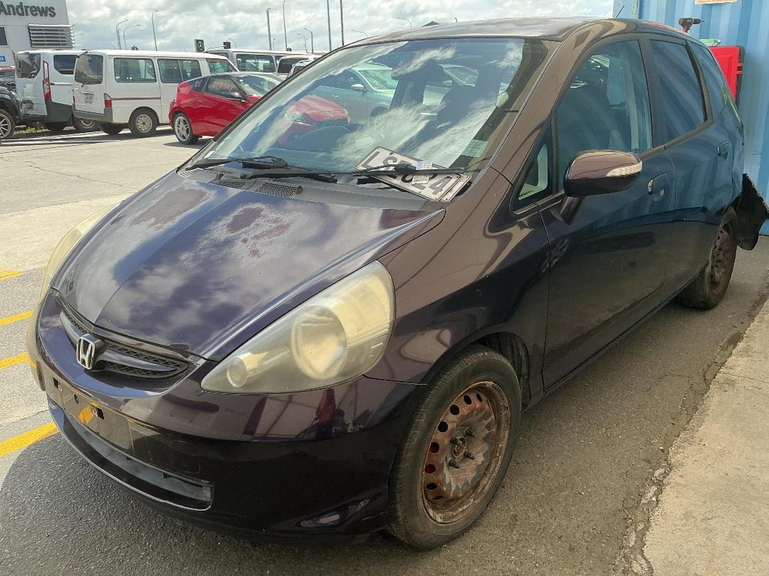 Photo '2' of Honda FIT Photo '2' of Honda FIT