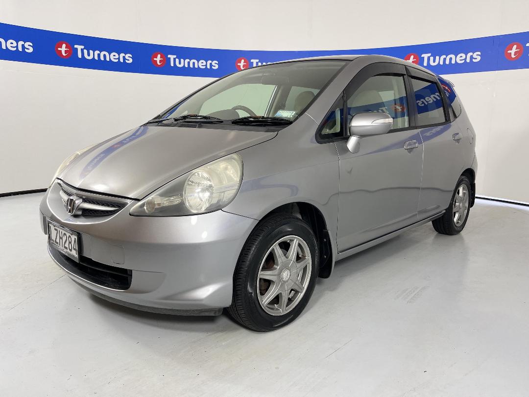 Photo '4' of Honda FIT
