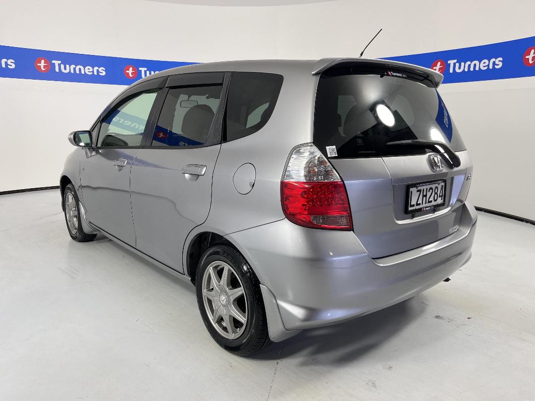 Photo '5' of Honda FIT