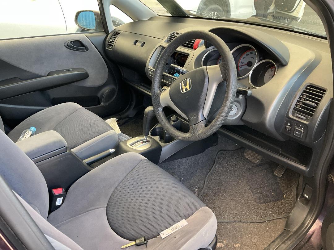 Photo '7' of Honda FIT Photo '7' of Honda FIT