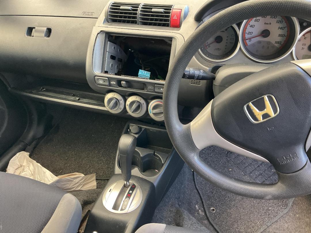 Photo '10' of Honda FIT Photo '10' of Honda FIT