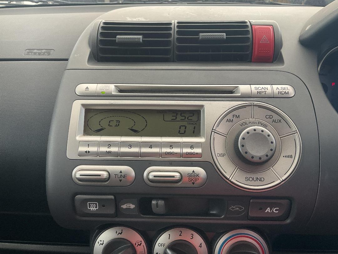 Photo '9' of Honda FIT