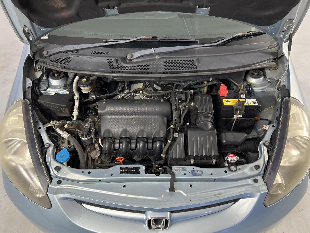 Photo '13' of Honda FIT Photo '13' of Honda FIT