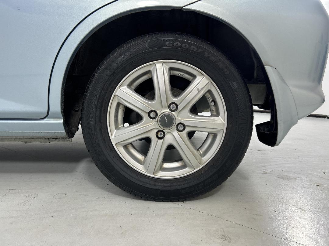 Photo '11' of Honda FIT Photo '11' of Honda FIT