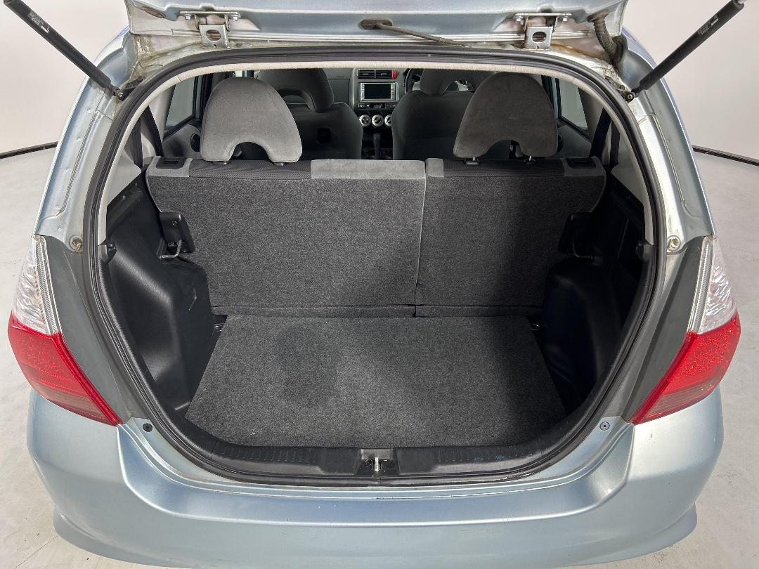 Photo '14' of Honda FIT Photo '14' of Honda FIT